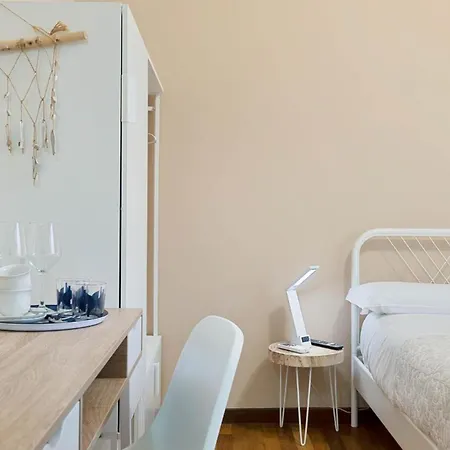 Pensión La Rosa Del Golfo Dei Poeti 4*