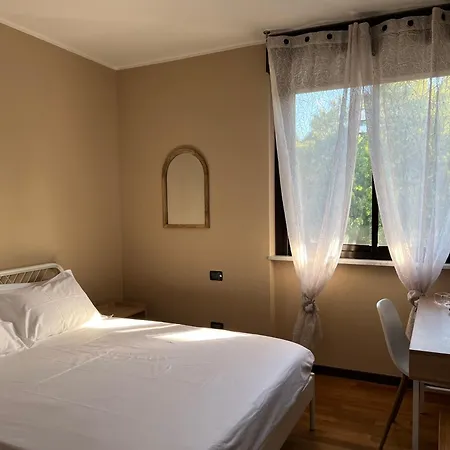 Pensión La Rosa Del Golfo Dei Poeti 4*